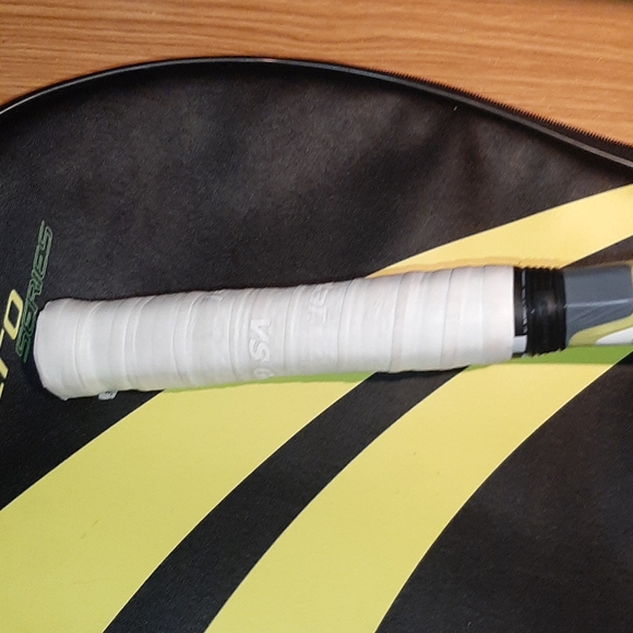 Babolat Aero 112 series Tennis Racket With case - Picture 2 of 14